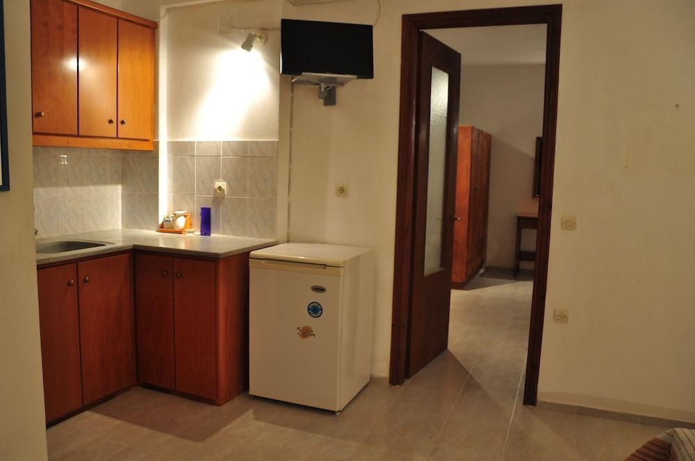 Michalis Apartments Near The Beaches With Sea View Páros Eksteriør bilde