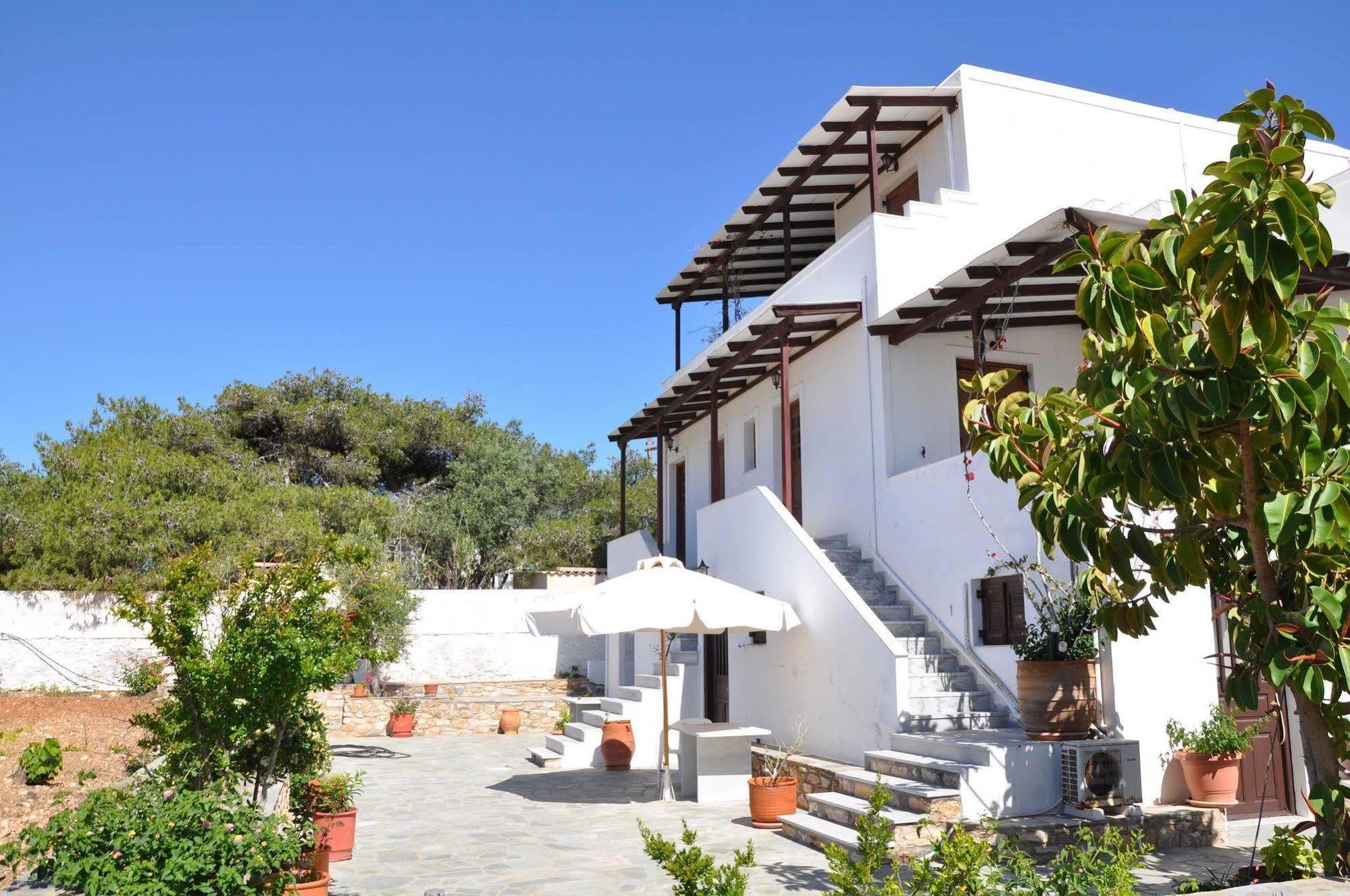 Michalis Apartments Near The Beaches With Sea View Páros Eksteriør bilde